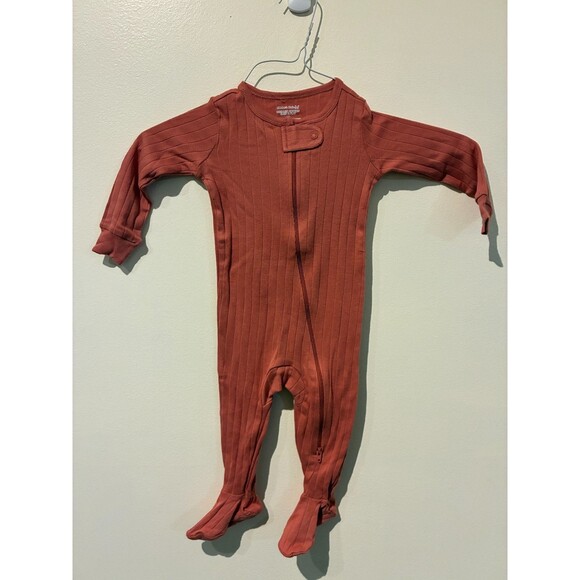 NWT Member's Mark Dark Pink 100% Organic Cotton Sleeper - 9M - Picture 1 of 4